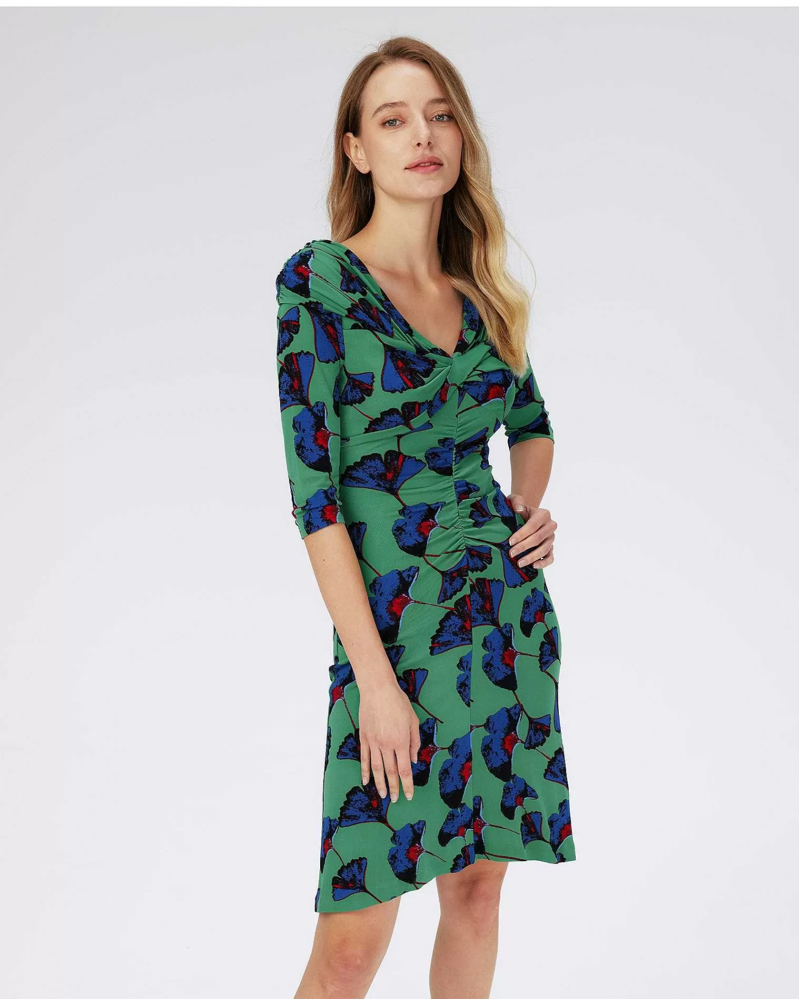 Diane von Furstenberg Knielange Kleider^Dvf Jim Kleid In Fallendem Gingko Venus Gn Med